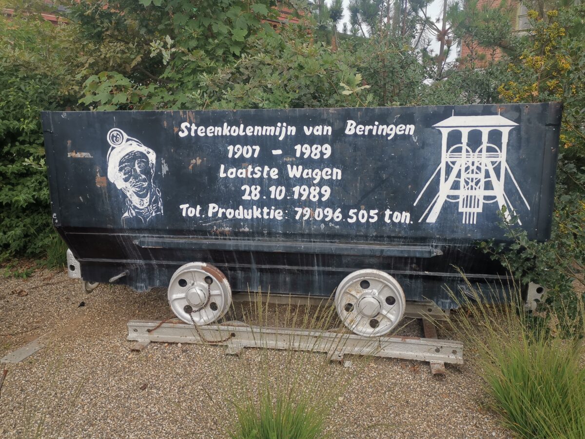 Dernier wagon sorti de la mine de Beringen